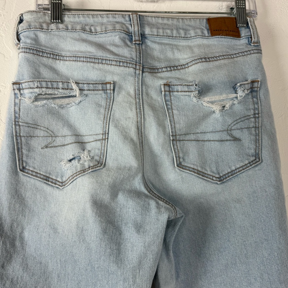 American Eagle Jeans‎ Mom Denim Light Wash Blue Solid Holes Ripped Distressed - Picture 8 of 10